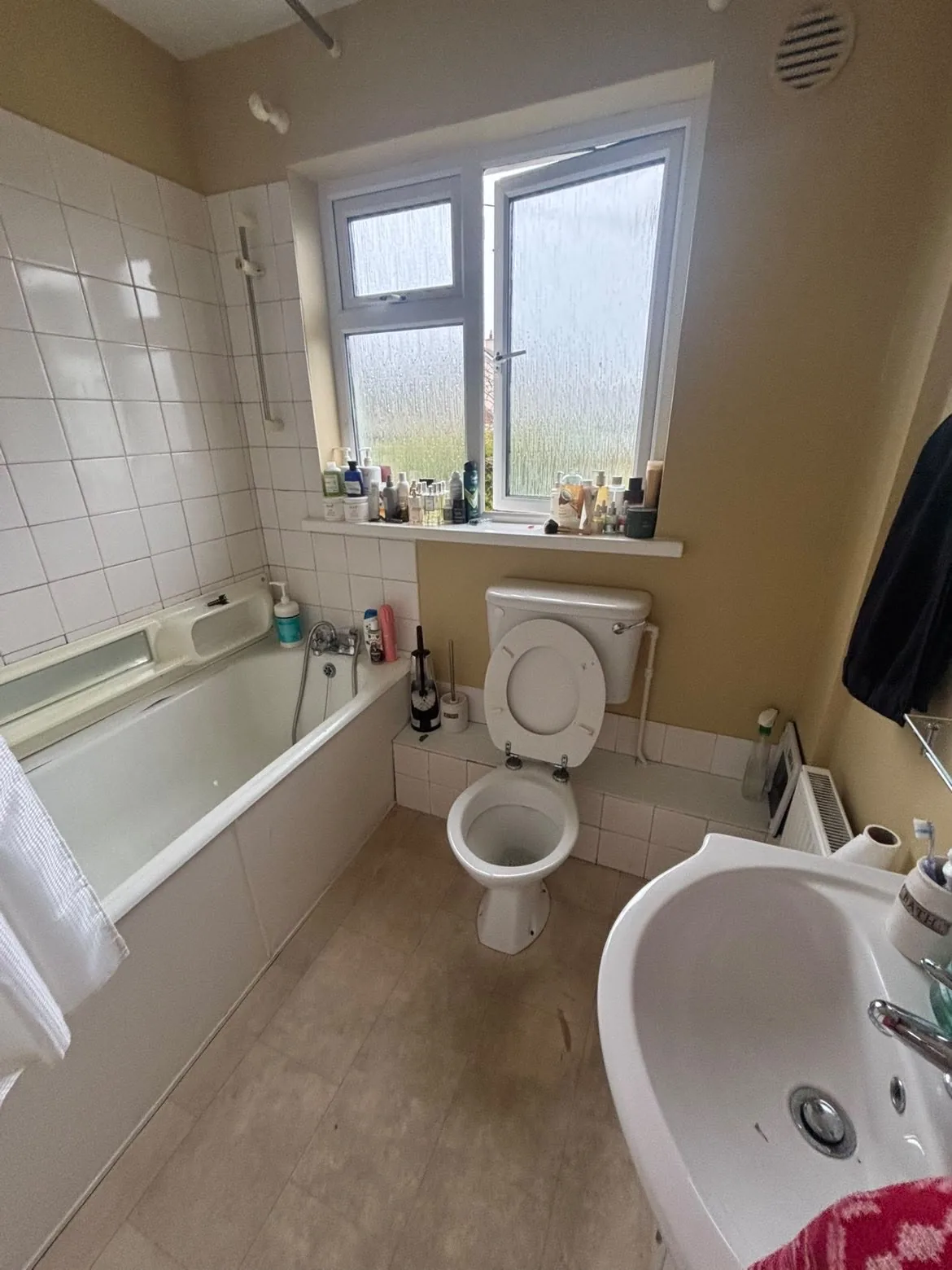 Bathroom before renovation work in Sligo